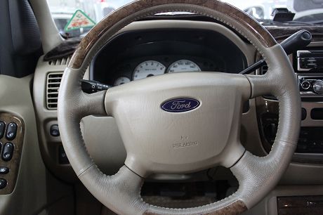 2006年Ford 福特 Escape 照片5