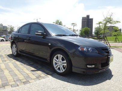10 MAZDA 3 馬3 2.0S 照片4