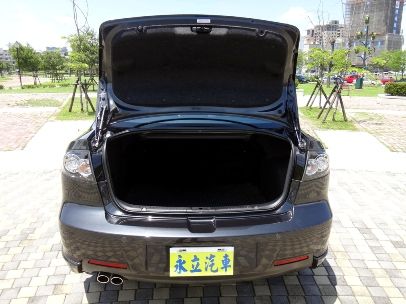 10 MAZDA 3 馬3 2.0S 照片5