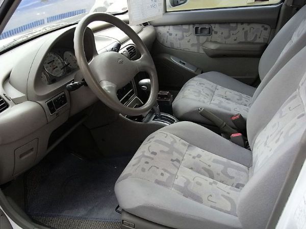 2000 Nissan March  照片2