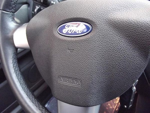 2005年Ford 福特 照片4