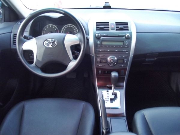 2011年Toyota豐田  Altis 照片4