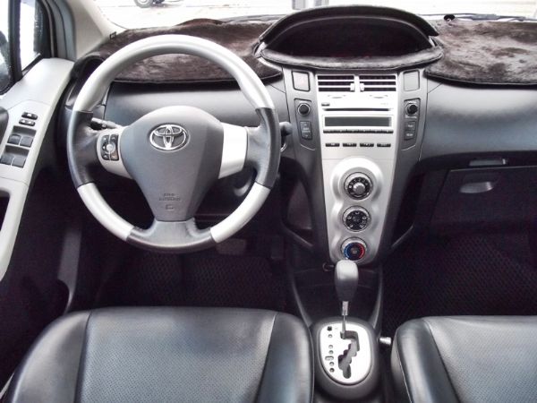 2008年Toyota豐田  Yaris 照片4