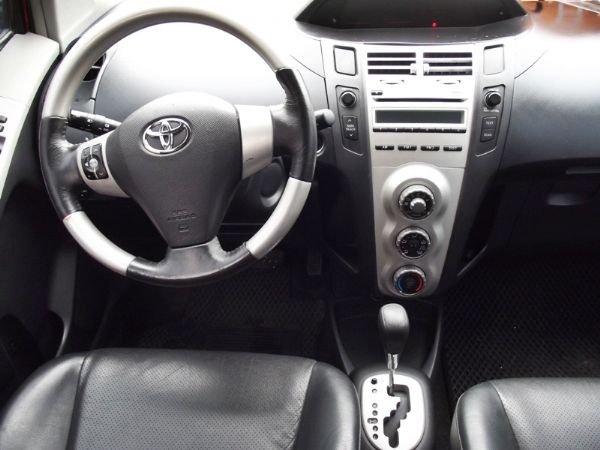 2008年Toyota豐田  Yaris 照片4