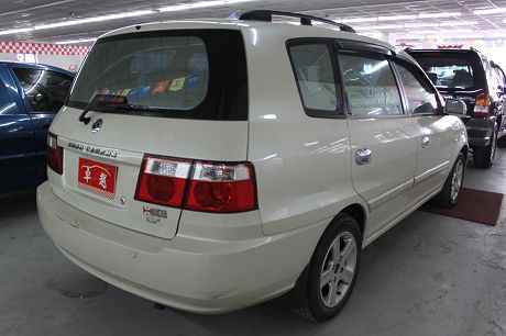 2004年Kia 起亞 Carens 照片10