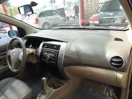 Nissan 日產 Livina 照片4
