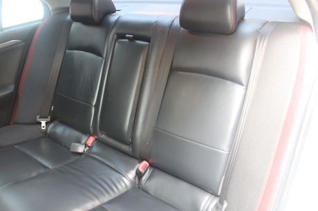 Mitsubishi 三菱 Fortis 照片6