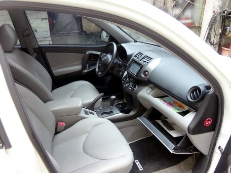 2009 TOYOTA 豐田 RAV4  照片3