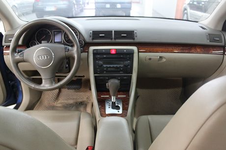 2001年 Audi 奧迪 A4 2.0 照片2