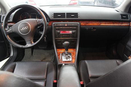 2004年Audi 奧迪 A4 1.8T 照片2