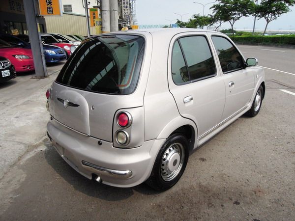 2001日產Nissan VERITA  照片4