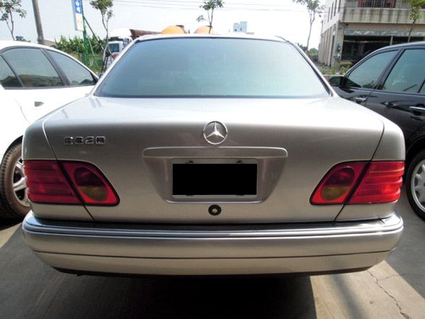 1996 BENZ E320 高鐵汽車 照片6