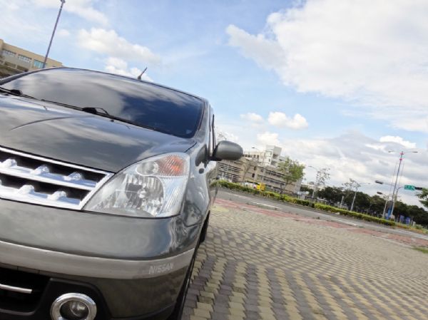 《永立汽車》2011 日產 Livina 照片5