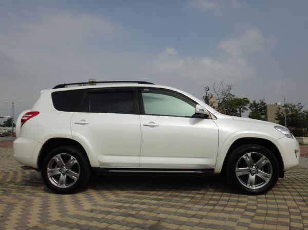 2009 TOYOTA 豐田 RAV4  照片2