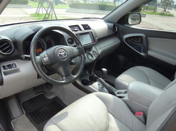 2009 TOYOTA 豐田 RAV4  照片6