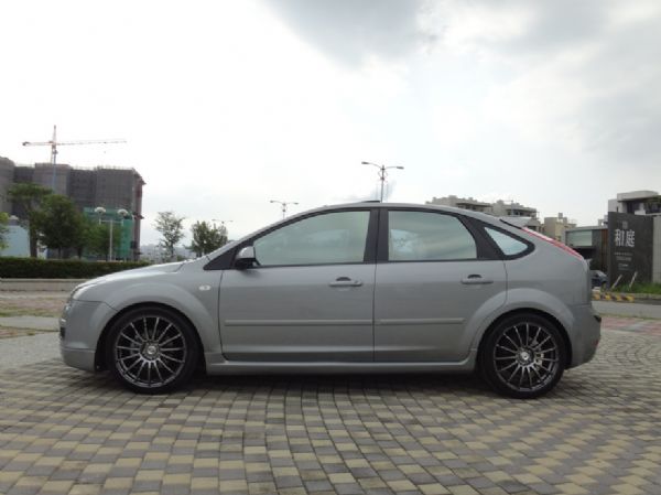 07 福特 FORD FOCUS 2.0 照片3