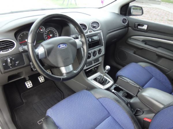 07 福特 FORD FOCUS 2.0 照片9