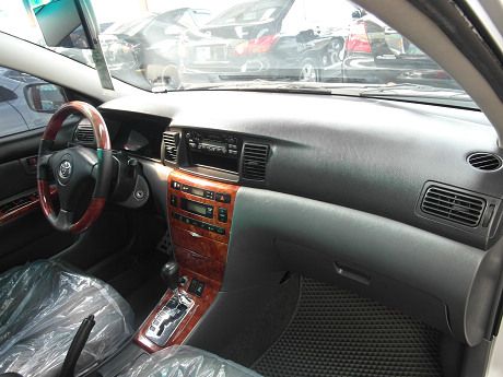 Toyota豐田 Altis 照片2