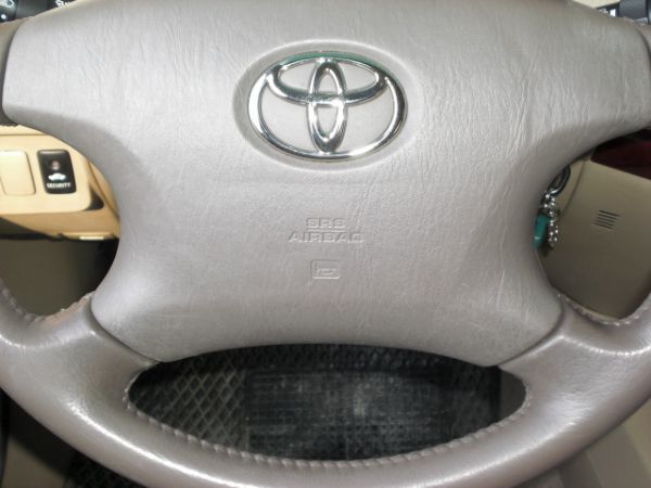 Toyota豐田 Innova 照片6