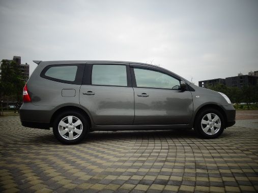 2011 日產 Livina 1.8  照片6