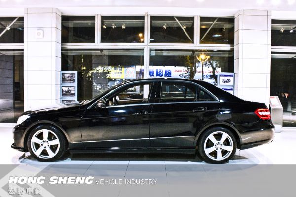 Benz E350 2010黑【宏勝車業 照片6