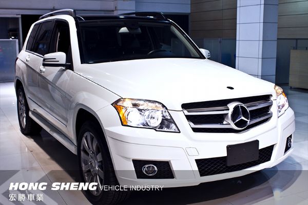 【宏勝】2010 BENZ GLK350 照片2