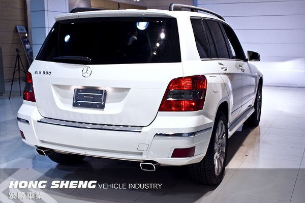 【宏勝】2010 BENZ GLK350 照片4