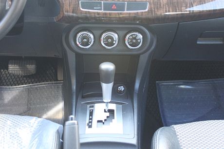 Mitsubishi 三菱 Fortis 照片4