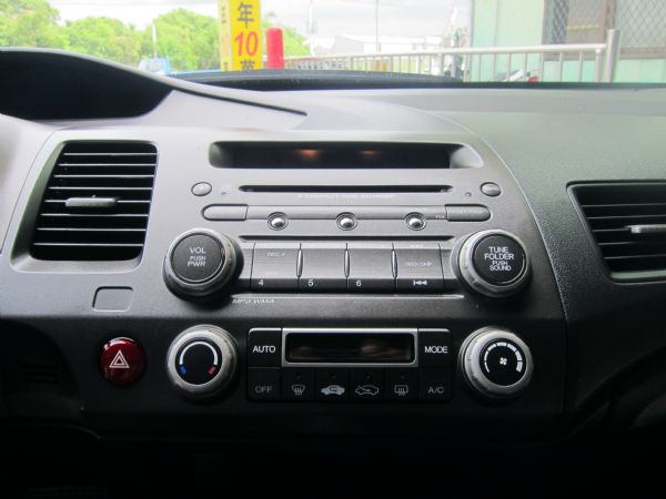 2009年Civic K12 白 1.8 照片4