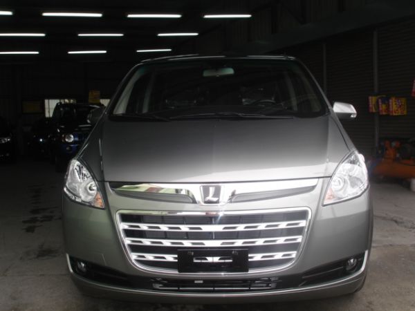 2011年LUXGEN 7 MPV 鐵灰 照片9