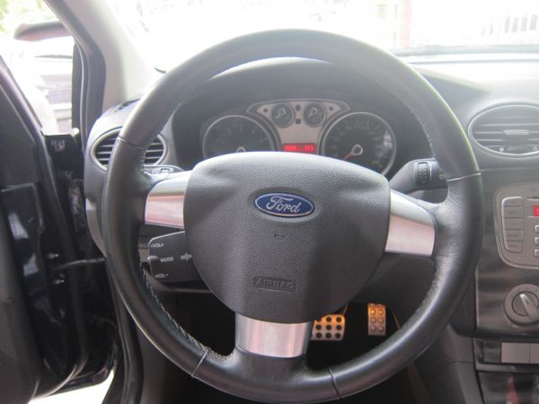 2009年 FORD FOCUS 黑 2 照片10