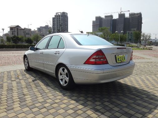 2002 BENZ C320 6安 照片5