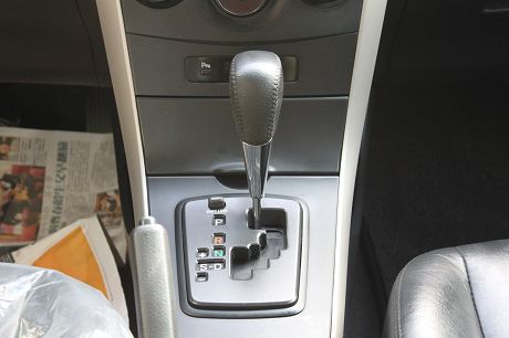 2010Toyota豐田 Altis  照片5