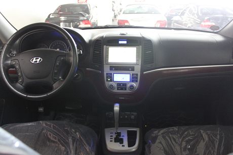 Hyundai 現代 Santa FE 照片2