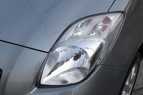 2009 Toyota豐田 Yaris  照片8