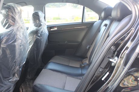Mitsubishi 三菱 Fortis 照片7