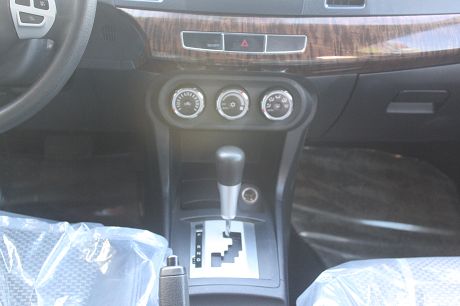 Mitsubishi 三菱 Fortis 照片9