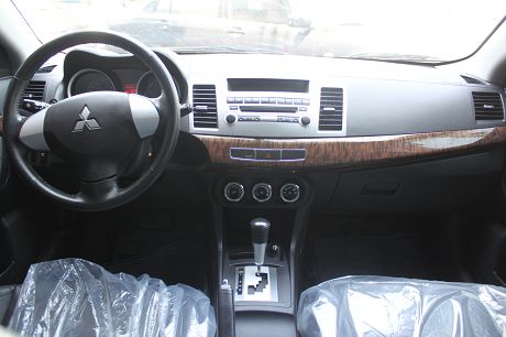 Mitsubishi 三菱 Fortis 照片2