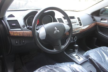 Mitsubishi 三菱 Fortis 照片3