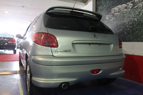 Peugeot 寶獅 206 照片10