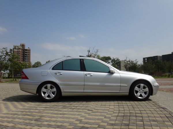 《永立汽車》2002 BENZ C320 照片2