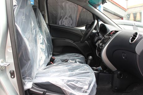Mitsubishi Colt Plus 照片6