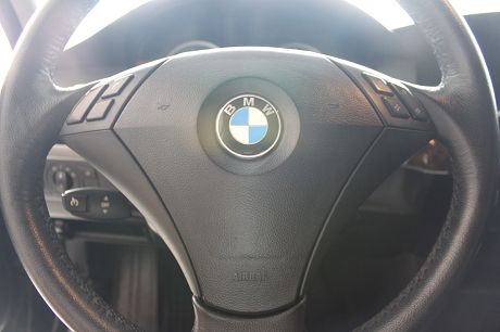 BMW 寶馬 5系列 530 照片4