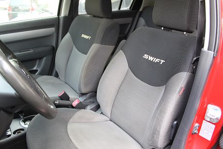 Suzuki 鈴木 Swift 照片6