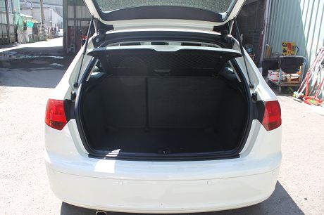 Audi 奧迪 A3 1.6 照片8