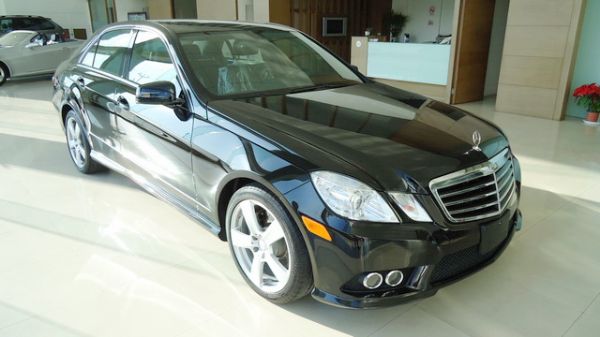 2011 賓士 E350 黑  照片1