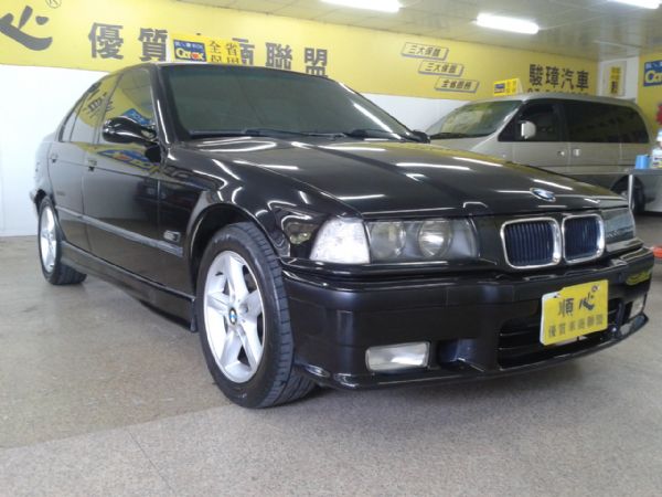 BMW318 黑 02年寶馬 照片2