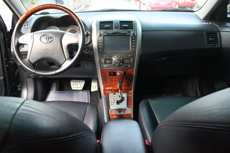 2010年Toyota豐田 Altis 照片2