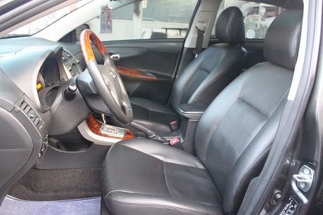 2010年Toyota豐田 Altis 照片3