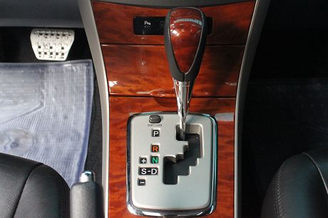 2010年Toyota豐田 Altis 照片8